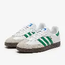 أيقونة الستايل الخالدة: كوتشي أديداس سامبا كلاسيك (Adidas Samba)